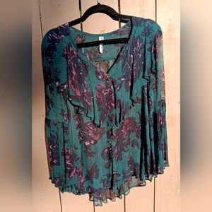 Anthropologie Feather Bone Romantic Blouse with bell sleeves, Size S